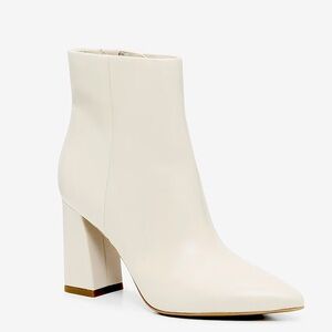 Marc Fisher Off-White Boot sz11